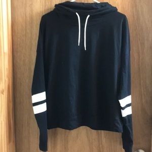 XL Turtle neck long sleeve live to love on back